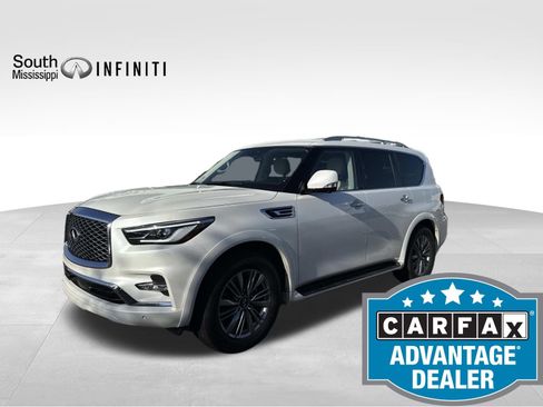 Used 2021 INFINITI QX80 Luxe w/ All-Season Package image 2