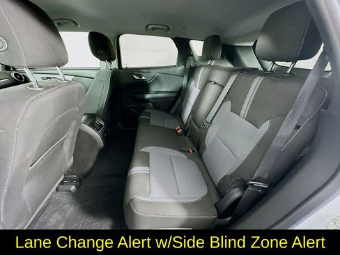 Used 2024 Chevrolet Blazer LT w/ Convenience Package image 31