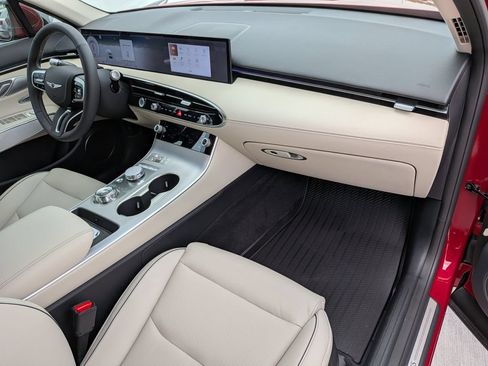 New 2026 Genesis GV70 2.5T Advanced AWD/4WD image 32