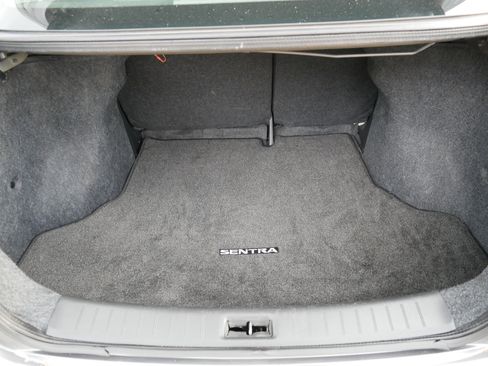 Certified 2019 Nissan Sentra SV w/ Special Edition Package FWD image 18