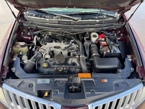 Used 2011 Lincoln MKT AWD w/ Elite Pkg image 26