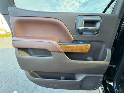 Used 2015 Chevrolet Silverado 2500 High Country w/ Duramax Plus Package image 20