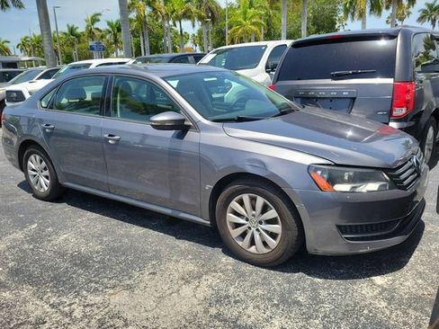 Used 2012 Volkswagen Passat 2.5 S FWD image 2