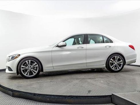 Used 2015 Mercedes-Benz C 300 Sedan image 3