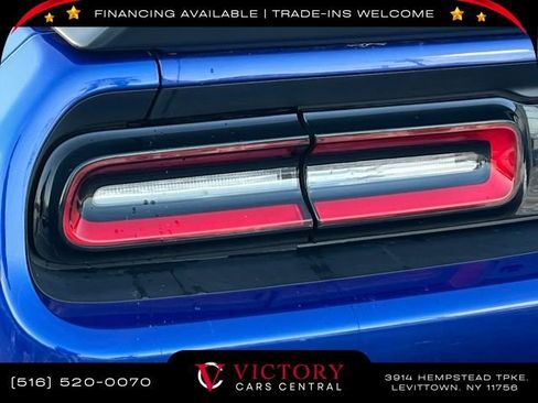 Used 2021 Dodge Challenger SXT w/ Blacktop Package image 9