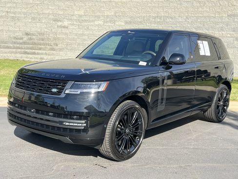 Certified 2024 Land Rover Range Rover Long Wheelbase SE AWD/4WD image 2