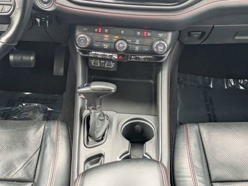 Used 2024 Dodge Durango GT image 20