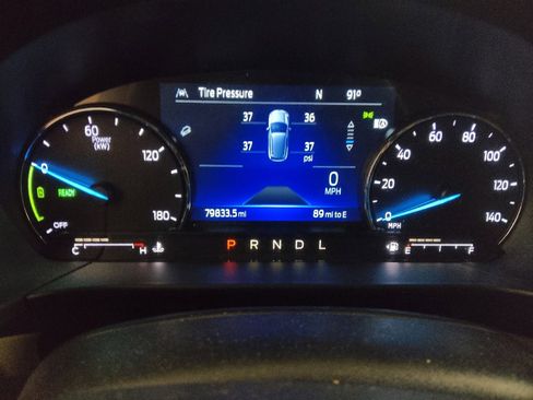 Used 2021 Ford Escape SE w/ Cold Weather Package FWD image 23
