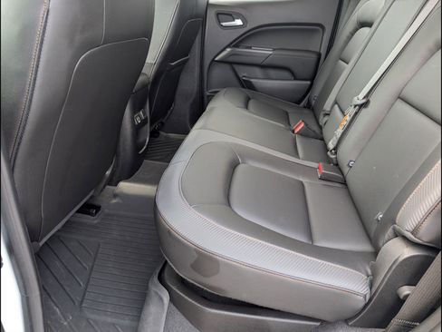 Used 2022 GMC Canyon AT4 w/ Trailering Package AWD/4WD image 12