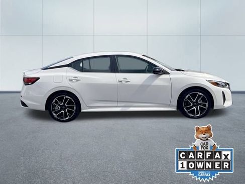 Certified 2024 Nissan Sentra SR w/ SR Premium Package image 17