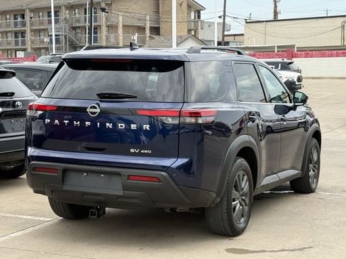 Used 2024 Nissan Pathfinder SV AWD/4WD image 4