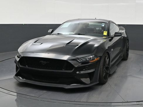 Used 2021 Ford Mustang GT Premium w/ GT Performance Package RWD image 8