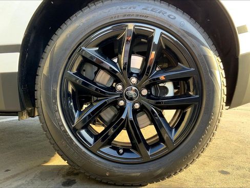 New 2026 Land Rover Range Rover Velar S image 17