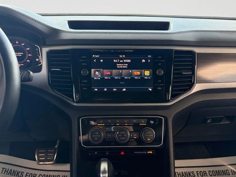 Used 2019 Volkswagen Atlas SEL R-Line image 22