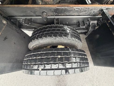 Used 2017 Ford F650 2WD SuperCab Super Duty image 59