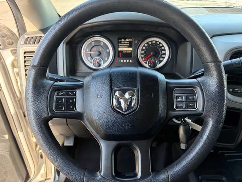 Used 2018 RAM 2500 Tradesman w/ Chrome Appearance Group AWD/4WD image 19