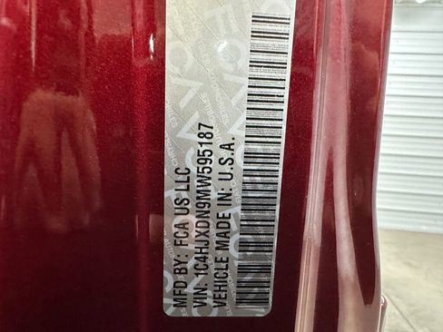 Used 2021 Jeep Wrangler Unlimited Sport image 34