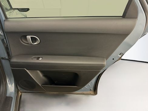 Used 2024 Hyundai Ioniq 5 SEL image 32