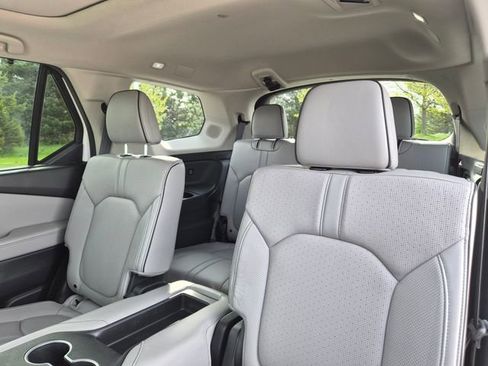 Used 2023 Honda Pilot Elite image 50