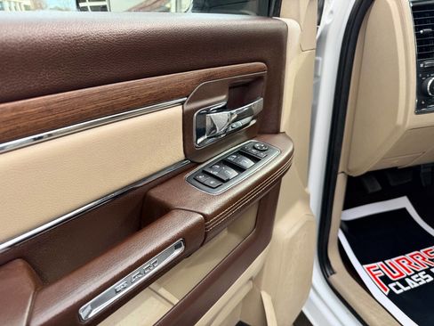 Used 2018 RAM 2500 Laramie w/ Convenience Group image 18