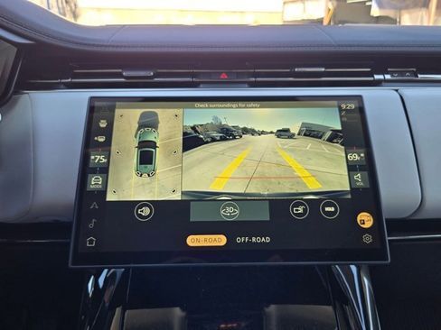 Used 2024 Land Rover Range Rover Sport SE image 15