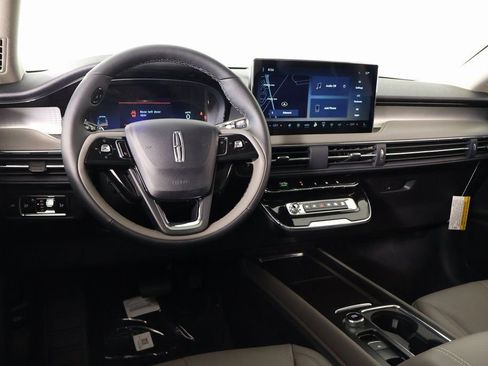 New 2026 Lincoln Corsair Premiere FWD image 2