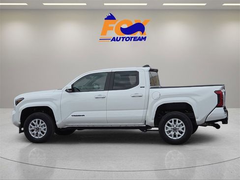 New 2026 Toyota Tacoma SR5 image 2