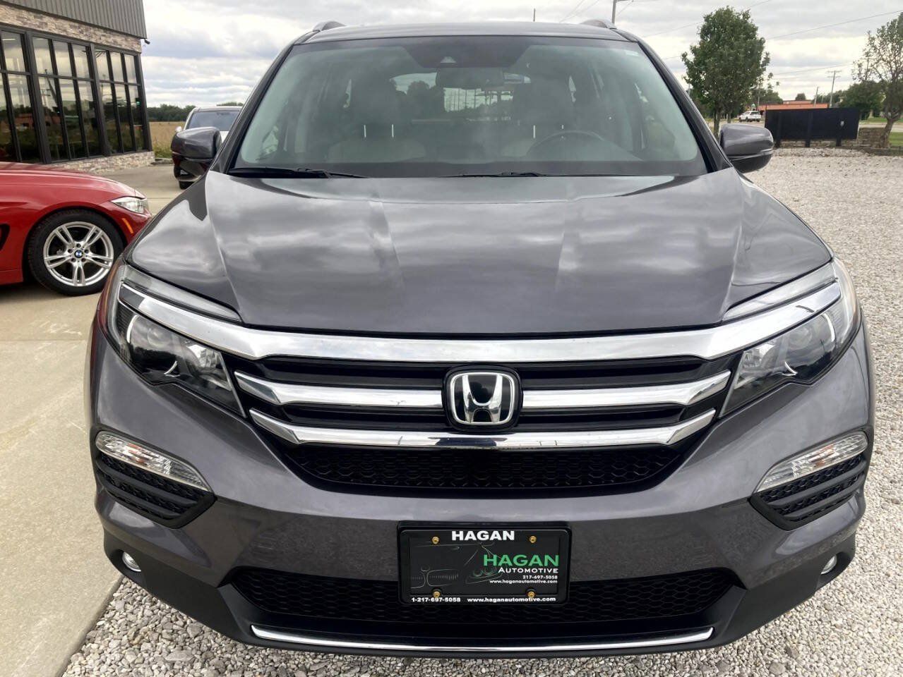 Used 2017 Honda Pilot Touring image 6