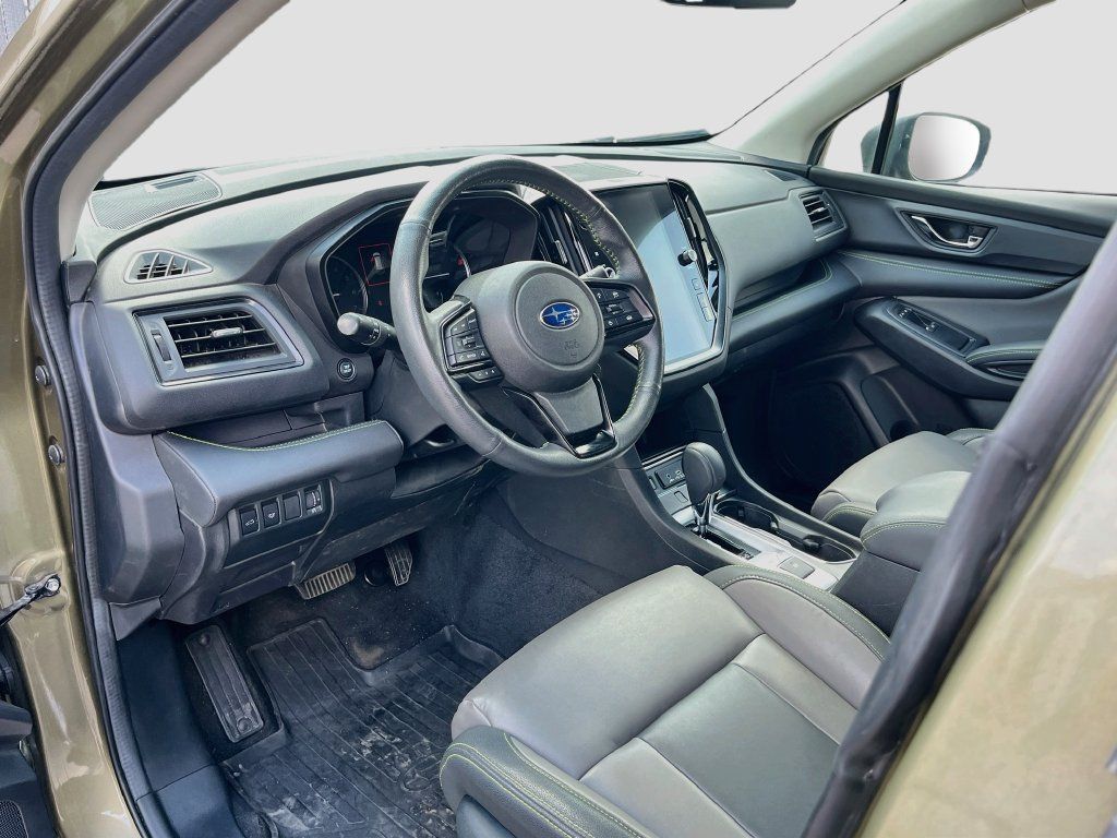 Used 2024 Subaru Ascent Onyx Edition w/ Popular Package Onyx AWD/4WD image 9