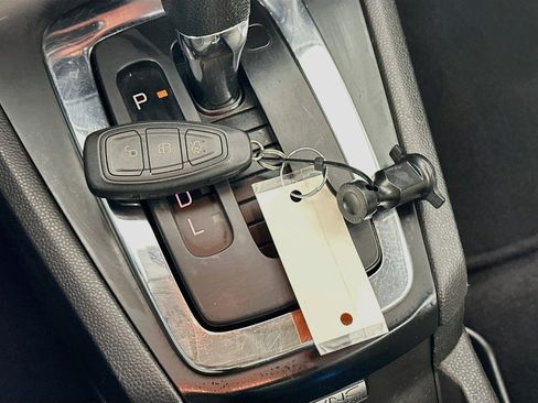 Used 2012 Ford Fiesta SEL FWD image 23