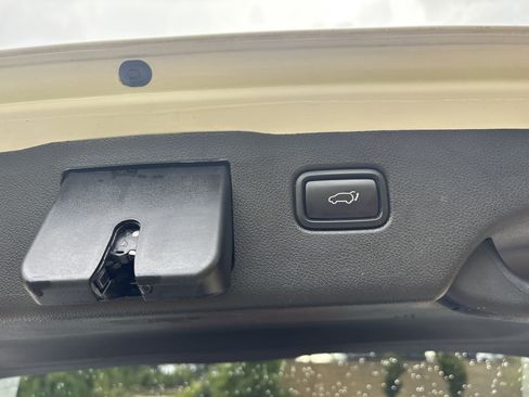 Used 2019 Kia Sorento EX image 19