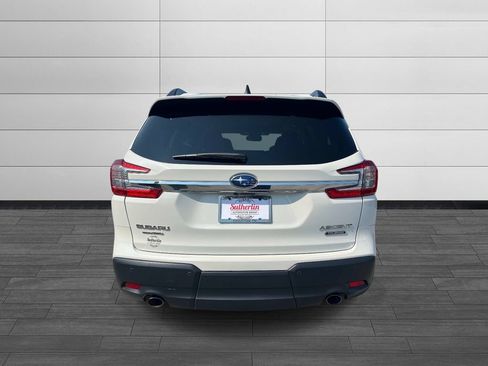 Used 2023 Subaru Ascent Touring AWD/4WD image 4