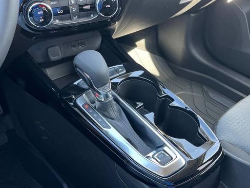 New 2026 Chevrolet Trax LT w/ Midnight Edition FWD image 28