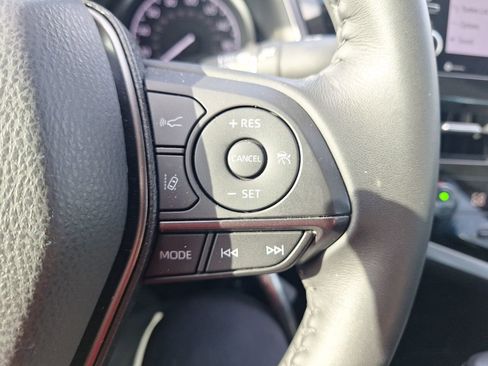 Used 2023 Toyota Camry SE image 19