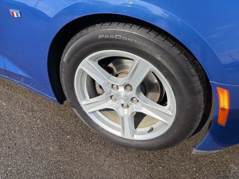 Used 2020 Chevrolet Camaro LT image 6