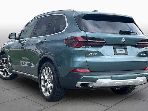Used 2024 BMW X5 xDrive40i w/ Premium Package AWD/4WD image 11