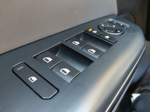 Used 2025 Kia K4 FWD image 27