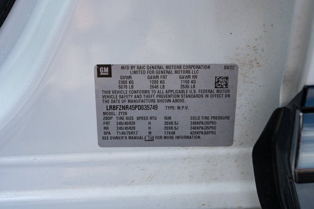 Used 2023 Buick Envision Essence w/ Sport Touring Package FWD image 9