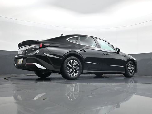 New 2026 Hyundai Sonata Blue FWD image 25