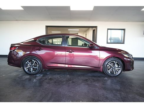 Used 2024 Nissan Sentra SV w/ All-Weather Package FWD image 8