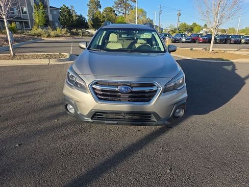 Used 2019 Subaru Outback 2.5i Limited AWD/4WD image 6