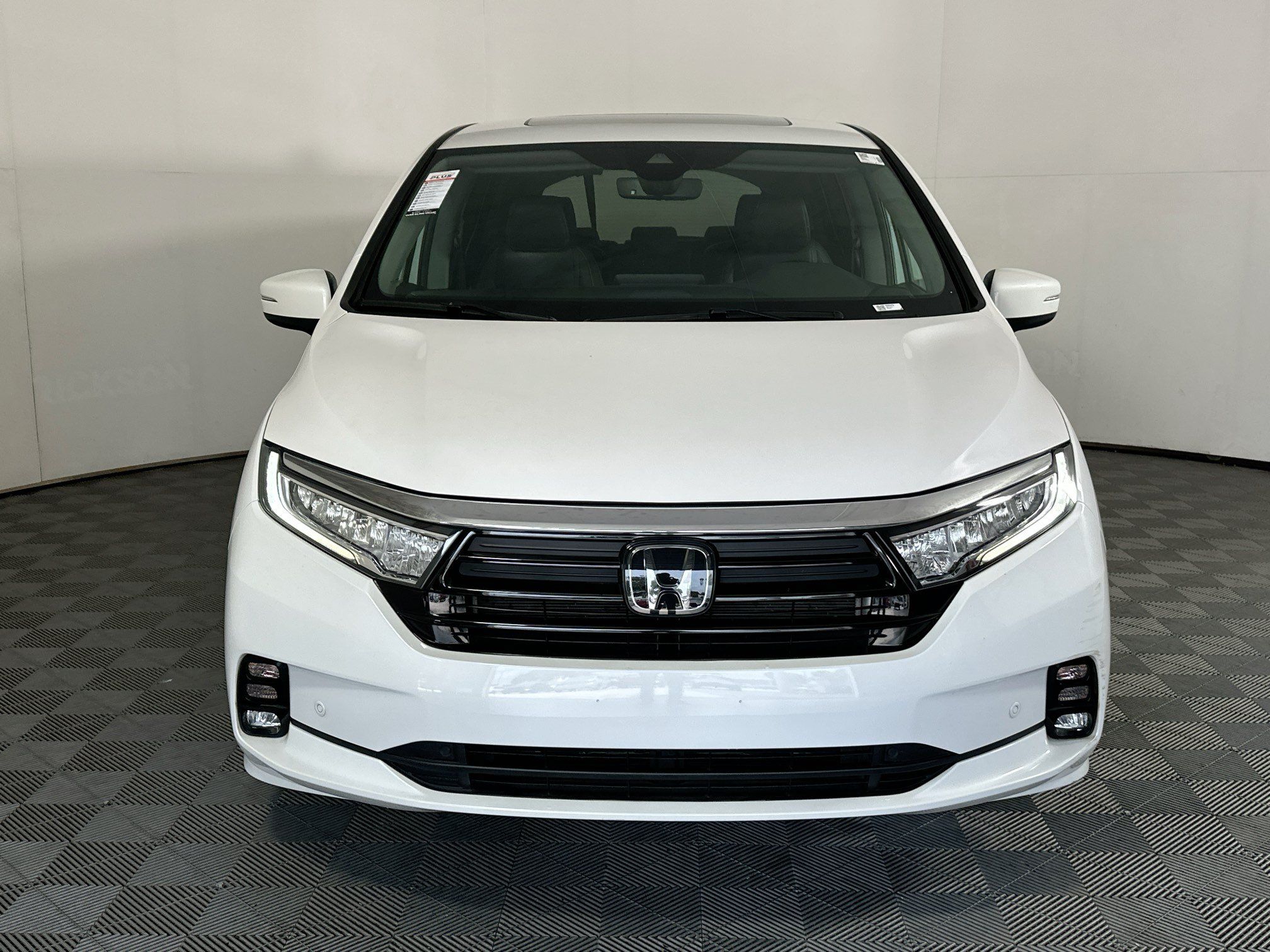 Used 2024 Honda Odyssey Touring image 8