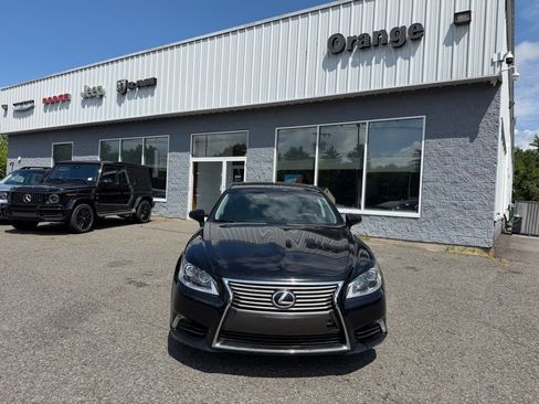 Used 2017 Lexus LS 460 AWD w/ Comfort Package image 11