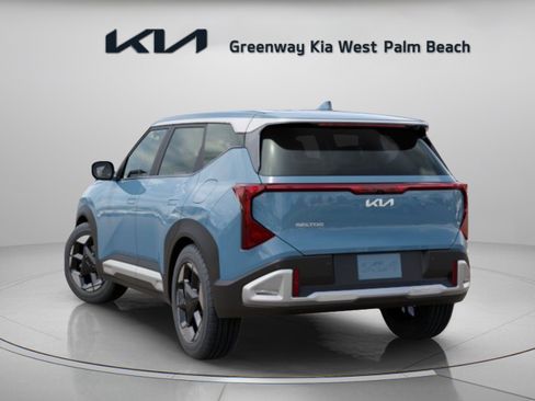 New 2027 Kia Seltos S FWD image 5