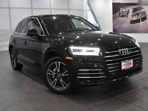 Used 2020 Audi Q5 e Premium Plus w/ Premium Plus Package image 39