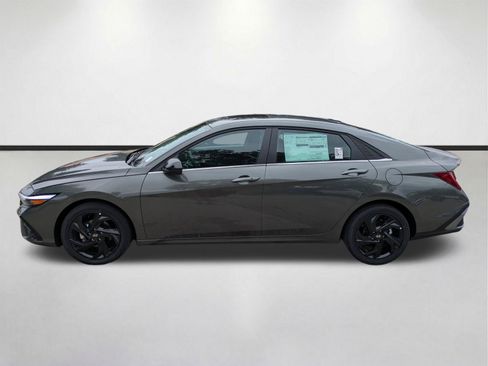 New 2026 Hyundai Elantra SEL Sport FWD image 7