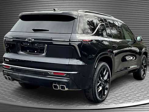 Used 2025 Chevrolet Traverse RS w/ LPO, Floor Liner Package image 6