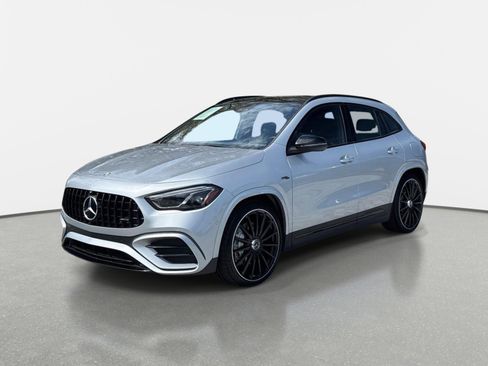 Used 2025 Mercedes-Benz GLA 35 AMG 4MATIC image 7