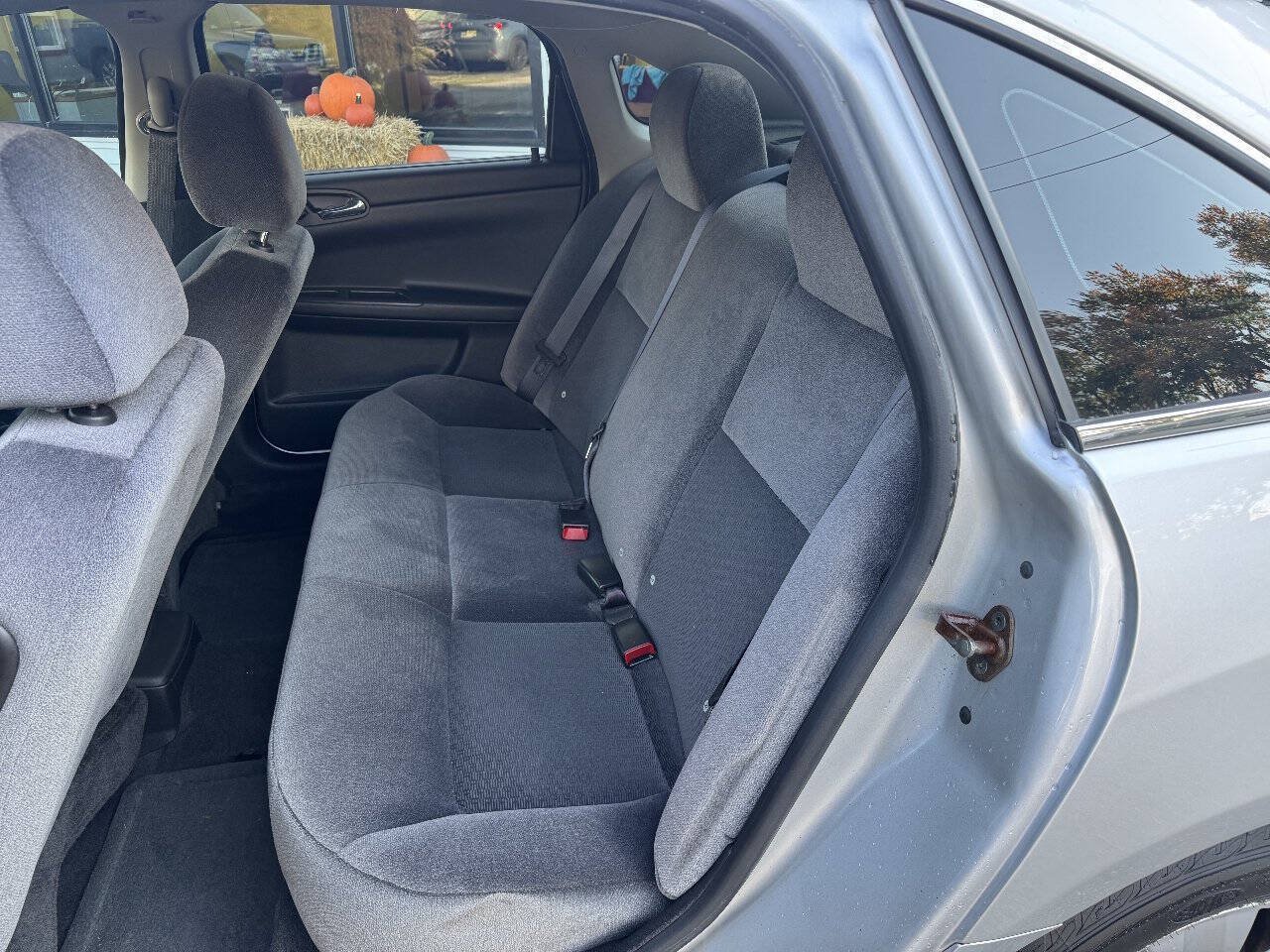 Used 2016 Chevrolet Impala Limited LS FWD image 32