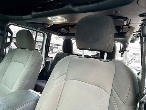 Used 2022 Jeep Wrangler Unlimited Sport image 20